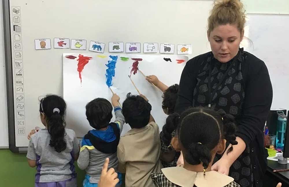 Teach English in Dubai Teach English in United Arab Emirates (UAE)